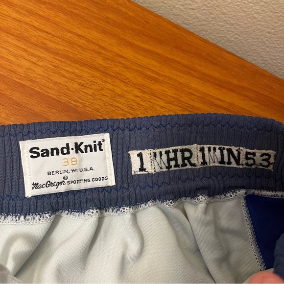 Sacramento Kings Vintage Team Issued Shorts - Picture 5 of 15